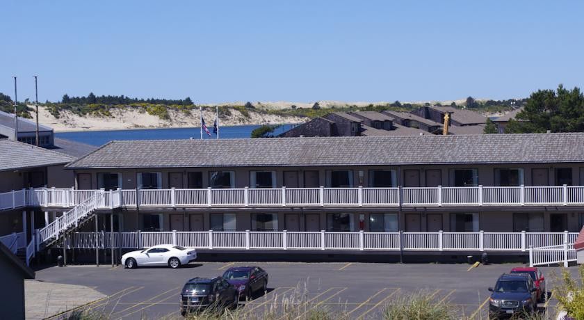 River House Inn, A Baymont By Wyndham Флоренс Екстер'єр фото
